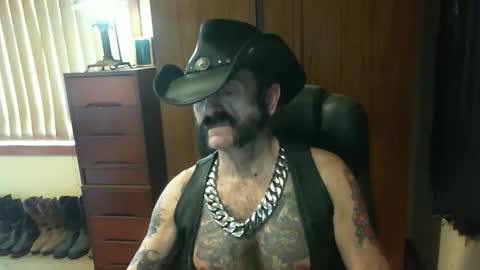 leathergreaser online show from 09.27.25