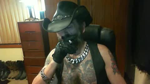 leathergreaser online show from 10.01.25