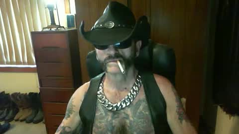 leathergreaser online show from 10.16.25