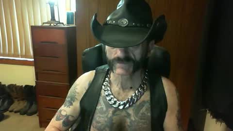 leathergreaser online show from 11.01.25