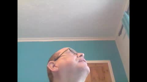 leatherpants68 online show from 10.26.25