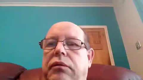 leatherpants68 online show from 11.28.25