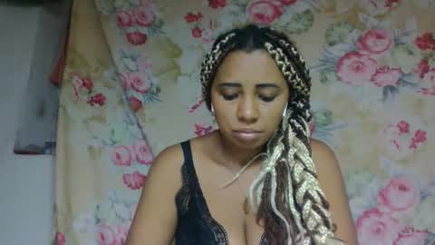 Snapshot of leatianaa chatting on 05.16.26 leatianaa online show from 05.16.26