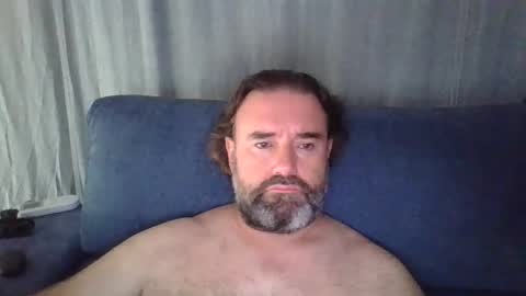 Snapshot of lecheare28 chatting on 09.15.25 lecheare28 online show from 09.15.25