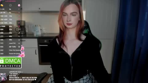 Julia Green online show from 01.06.25