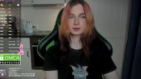 Julia Green online show from 01.12.25
