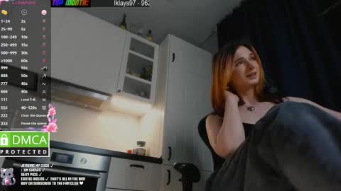 Julia Green online show from 02.14.25