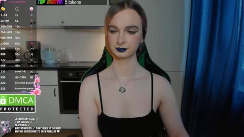 Julia Green online show from 02.15.25