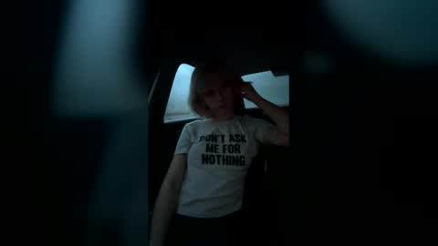 I am Melisa. Im new here. This is my first day online show from 06.10.26