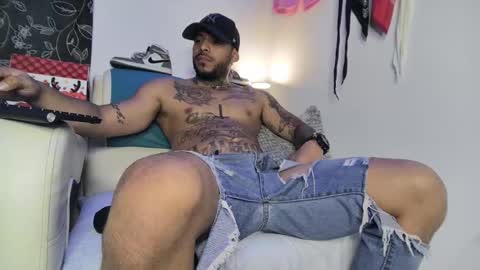 leenar_key online show from 02.25.25