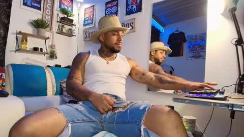 leenar_key online show from 10.18.25