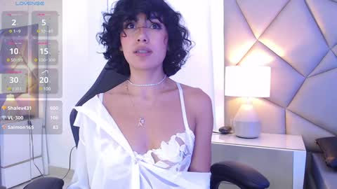 Snapshot of leethompson_ chatting on 01.11.25 Leet online show from 01.11.25