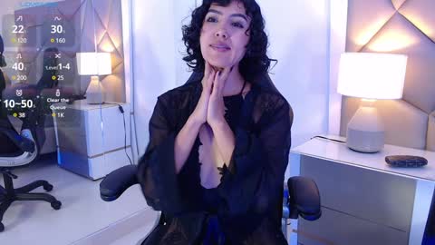 Snapshot of leethompson_ chatting on 01.21.25 Leet online show from 01.21.25