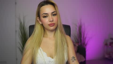 LegallyBlonde18 online show from 04.08.26