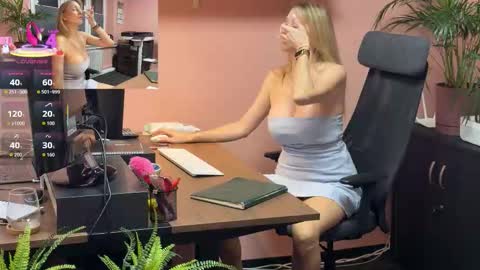 LegsLONG online show from 10.10.25