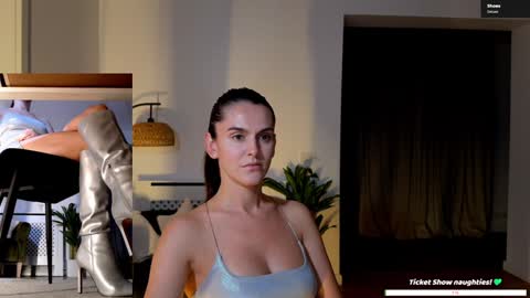 Elle  online show from 10.25.25