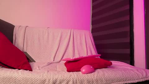 Leah online show from 04.07.26