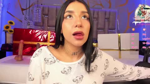 Leia online show from 12.23.24