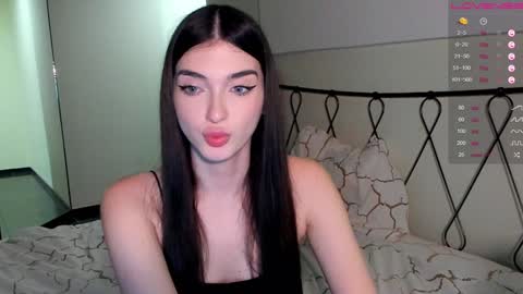 Leila online show from 01.30.25