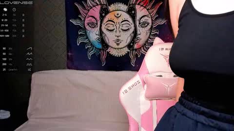 Leila online show from 09.16.25