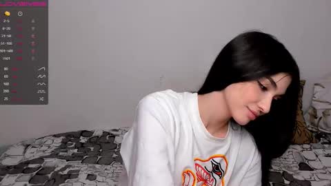 Leila online show from 02.12.26