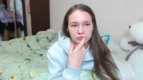 leila_bambi online show from 01.21.25