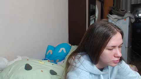 leila_bambi_ online show from 01.15.25