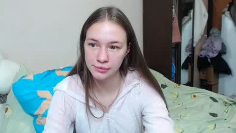 leila_bambi_ online show from 01.21.25