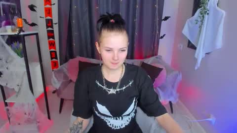 Leila online show from 10.24.25