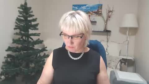 Leila Kinky online show from 12.08.24