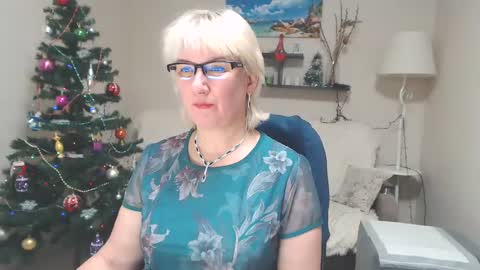 Leila Kinky online show from 12.20.24