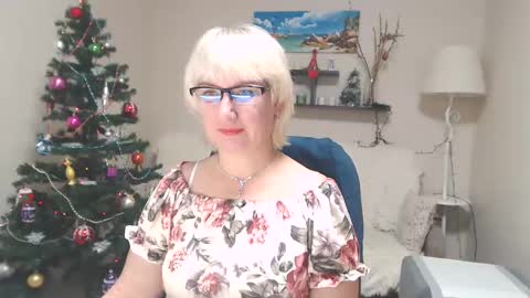 Leila Kinky online show from 12.22.24
