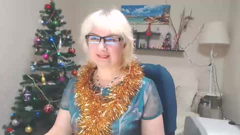 Leila Kinky online show from 01.05.25