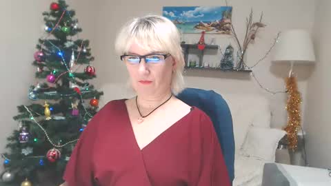 Leila Kinky online show from 01.15.25