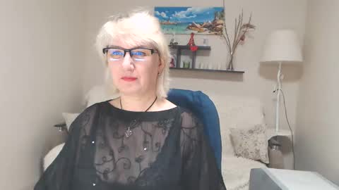 Leila Kinky online show from 01.19.25