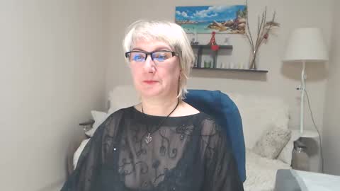 Leila Kinky online show from 01.25.25