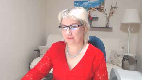 Leila Kinky online show from 02.04.25