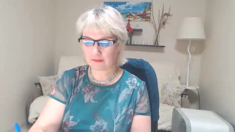 Leila Kinky online show from 02.09.25