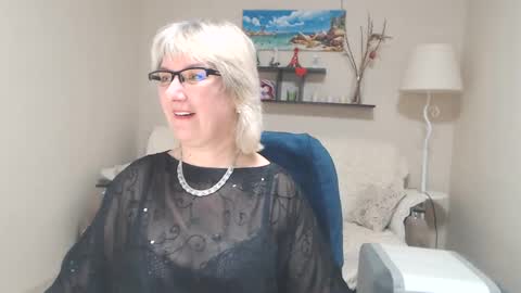 Leila Kinky online show from 02.27.25
