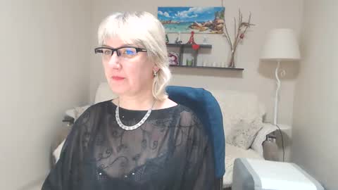 Leila Kinky online show from 02.27.25