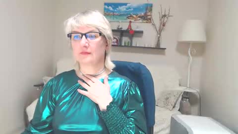 Leila Kinky online show from 03.06.25