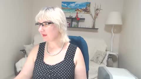 Leila Kinky online show from 03.07.25