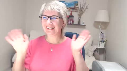 Leila Kinky online show from 10.18.25