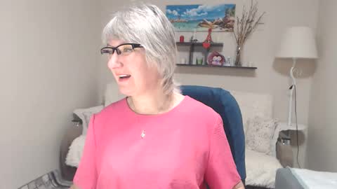 Leila Kinky online show from 11.20.25