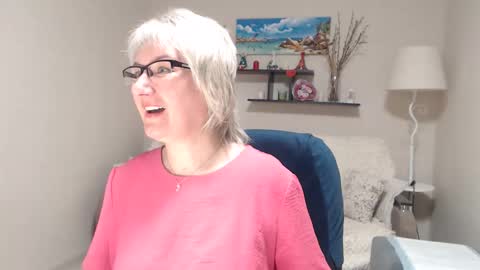 Leila Kinky online show from 02.25.26