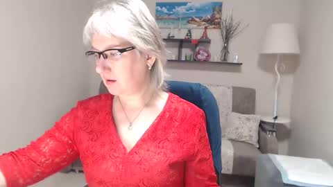 Leila Kinky online show from 04.11.26