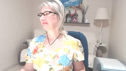 Snapshot of leilamays chatting on 06.22.26 Leila Kinky online show from 06.22.26
