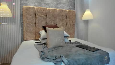 leilapons online show from 11.21.25