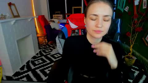 Leila Rai online show from 03.04.25