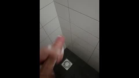 Snapshot of lekkerhard95 chatting on 11.26.25 lekkerhard95 online show from 11.26.25